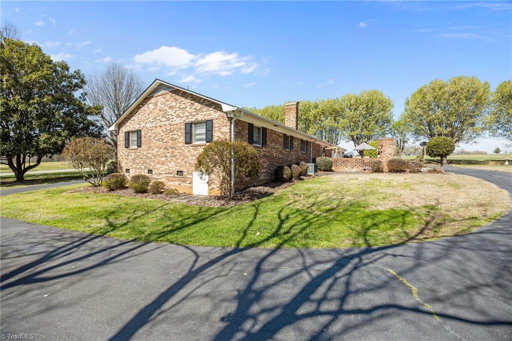 6262 Highway 109 High Point, NC 27265 - Photo 43 of 50