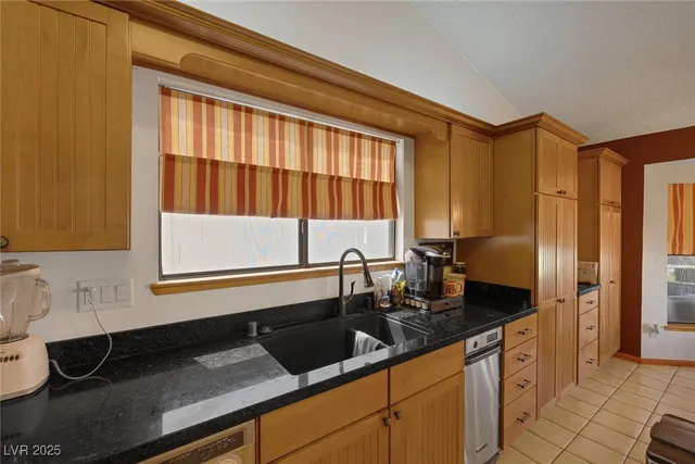 $599,999 | 9100 Shelter Cove Court, Las Vegas, NV 89117