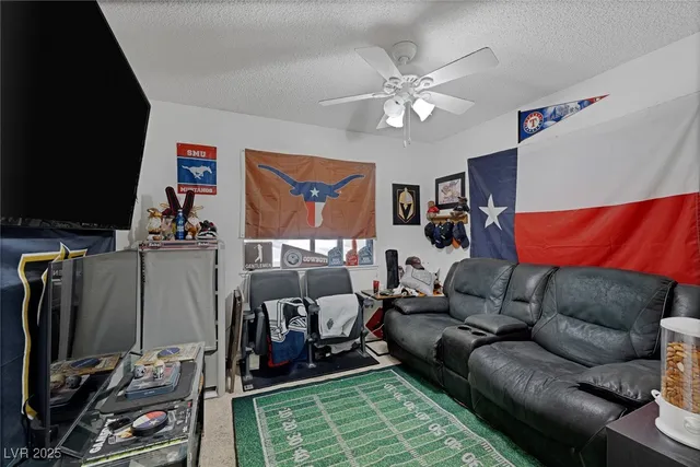 $599,999 | 9100 Shelter Cove Court, Las Vegas, NV 89117