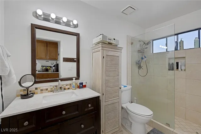 $599,999 | 9100 Shelter Cove Court, Las Vegas, NV 89117