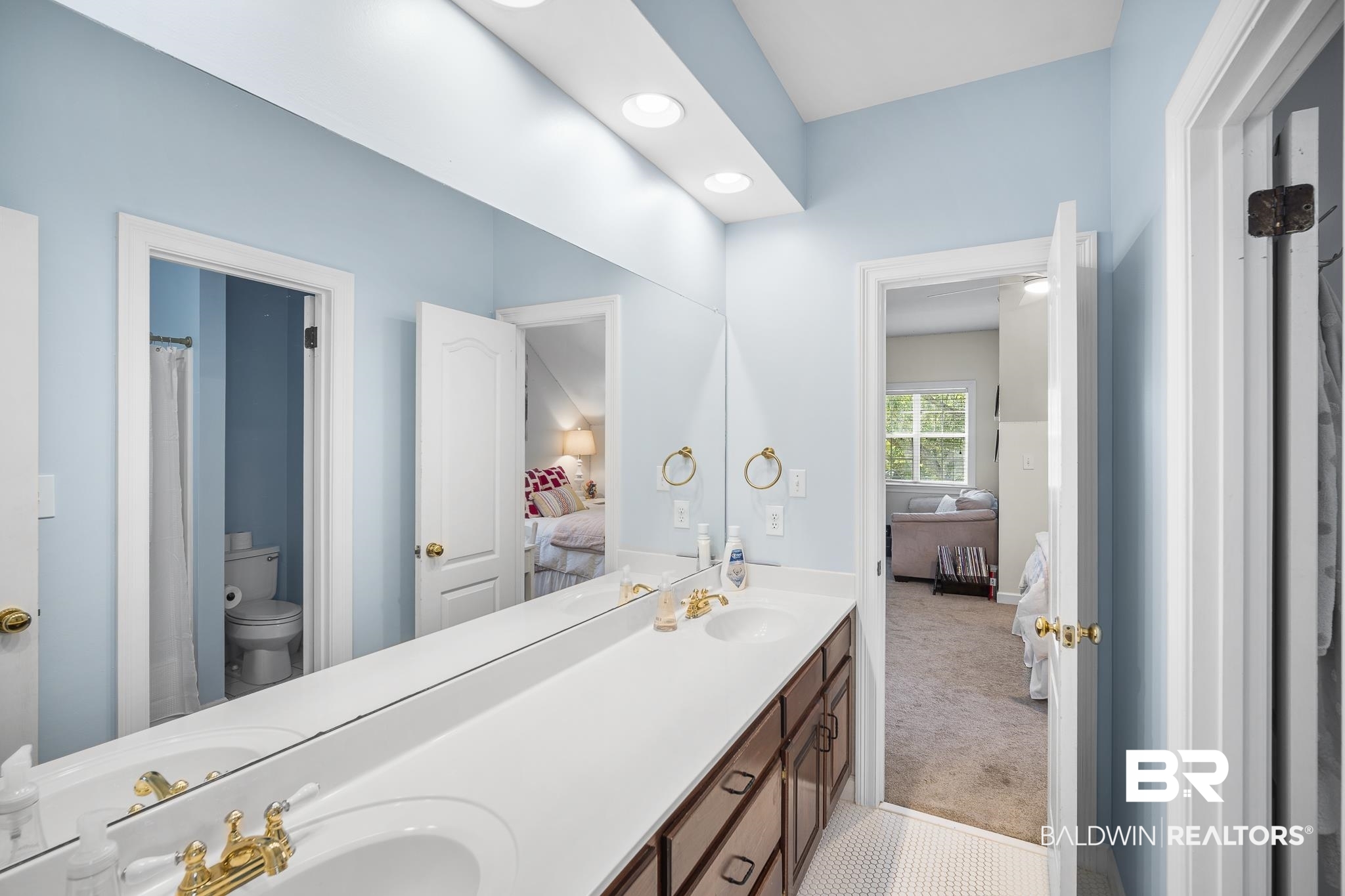 402 Potters Mills Road Daphne, AL 36526 - Photo 30 of 45 Bathroom with ensuite bathroom, double vanity, toilet, and recessed lighting