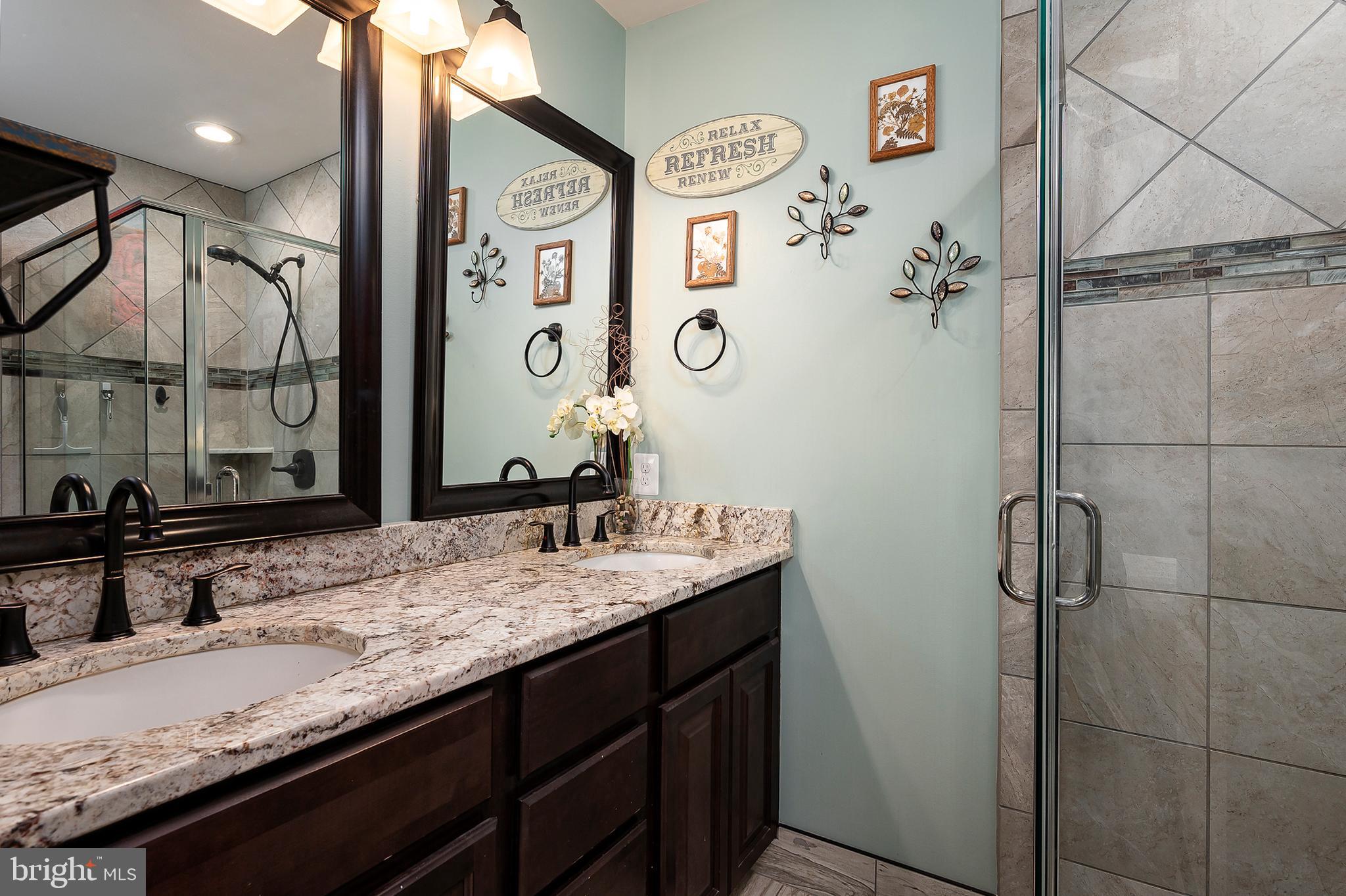 123 Washington Street Edgewater, MD 21037 - Photo 13 of 36 Primary Bathroom