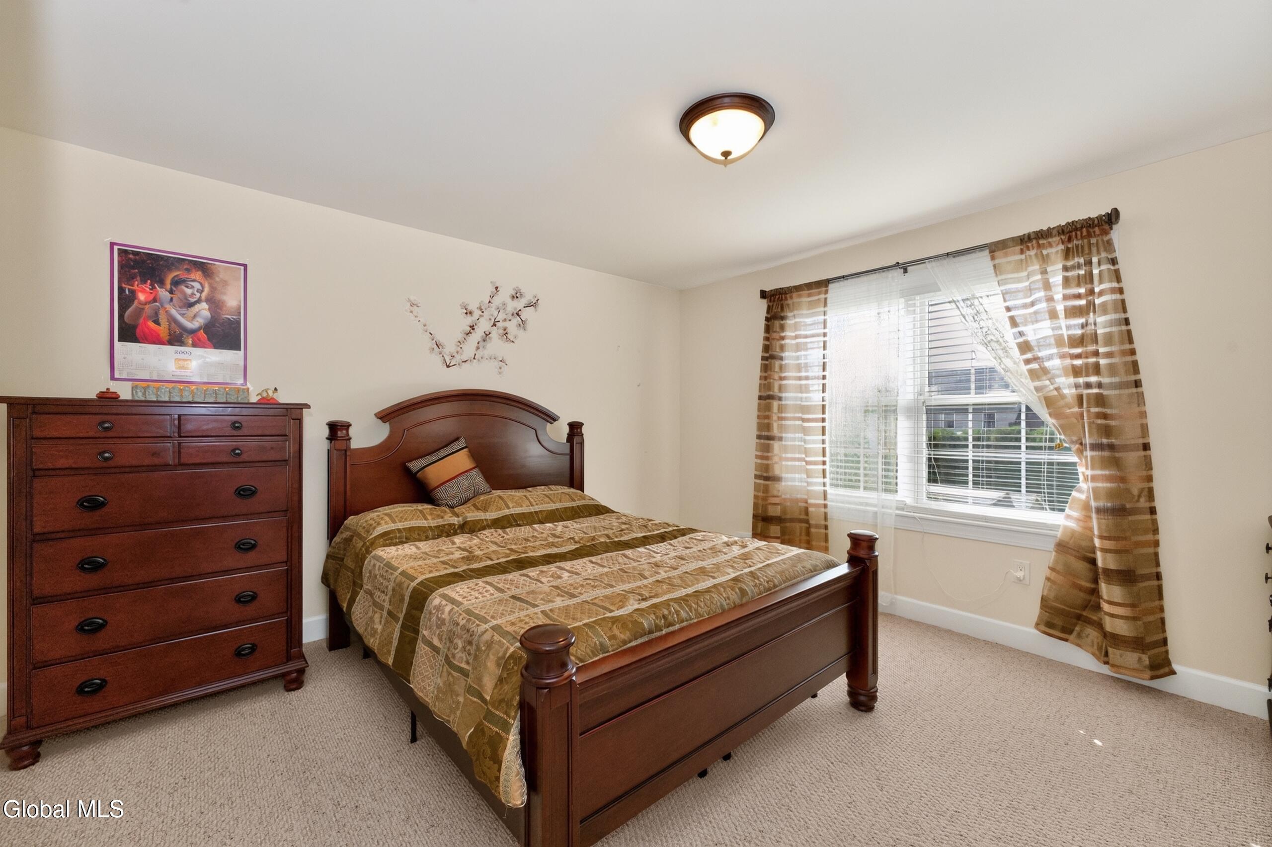 8 Peacham Road Colonie, NY 12189 - Photo 38 of 52 10 Bedroom 3