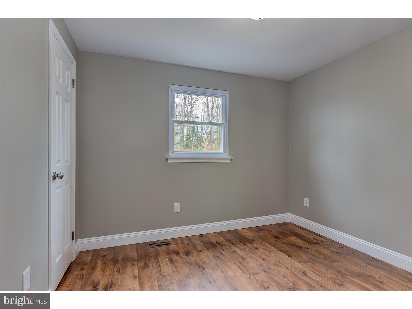 22 Heather Road Turnersville, NJ 08012 - Photo 15 of 23 Gallery Image 15