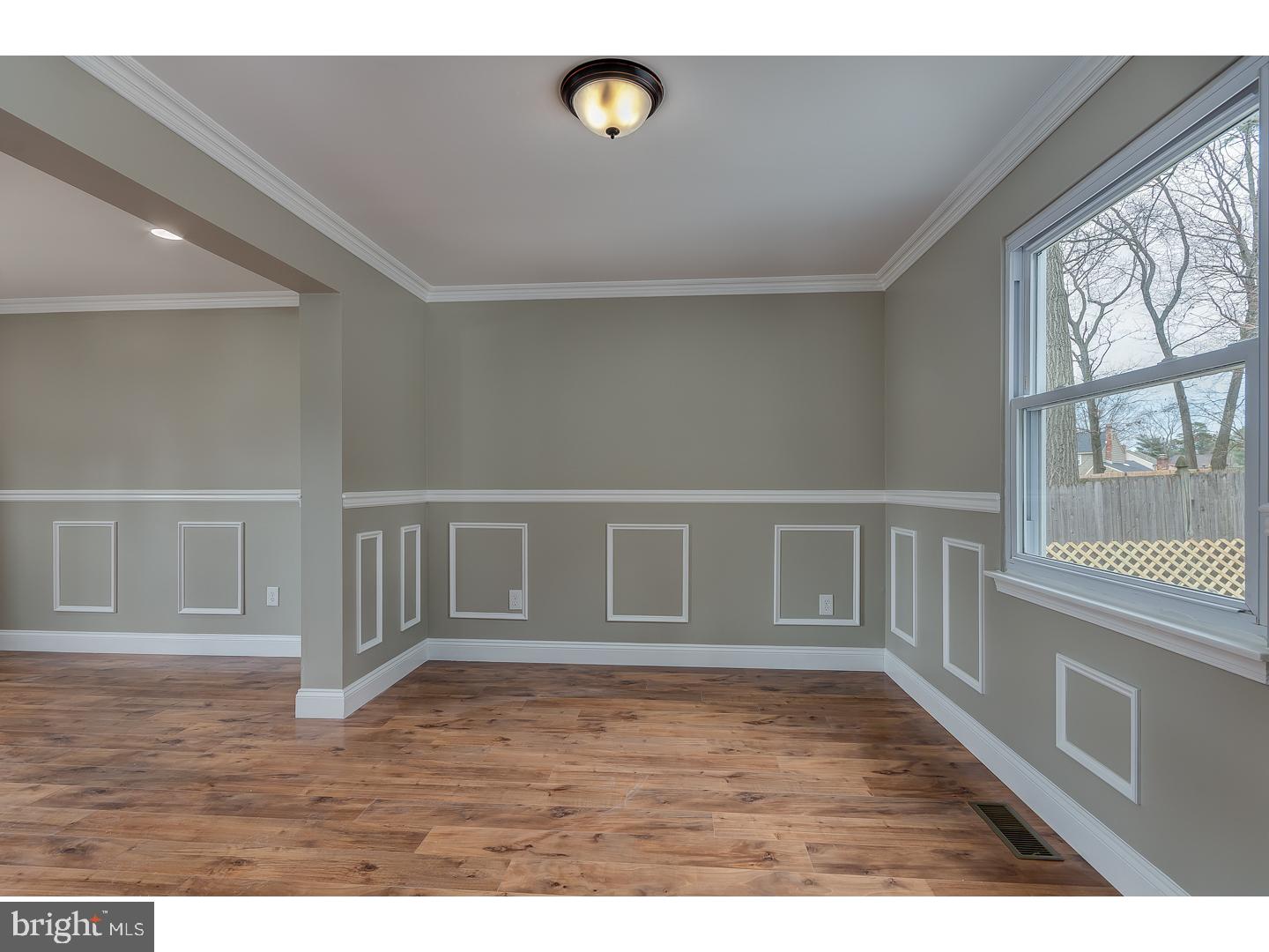 22 Heather Road Turnersville, NJ 08012 - Photo 8 of 23 Gallery Image 8