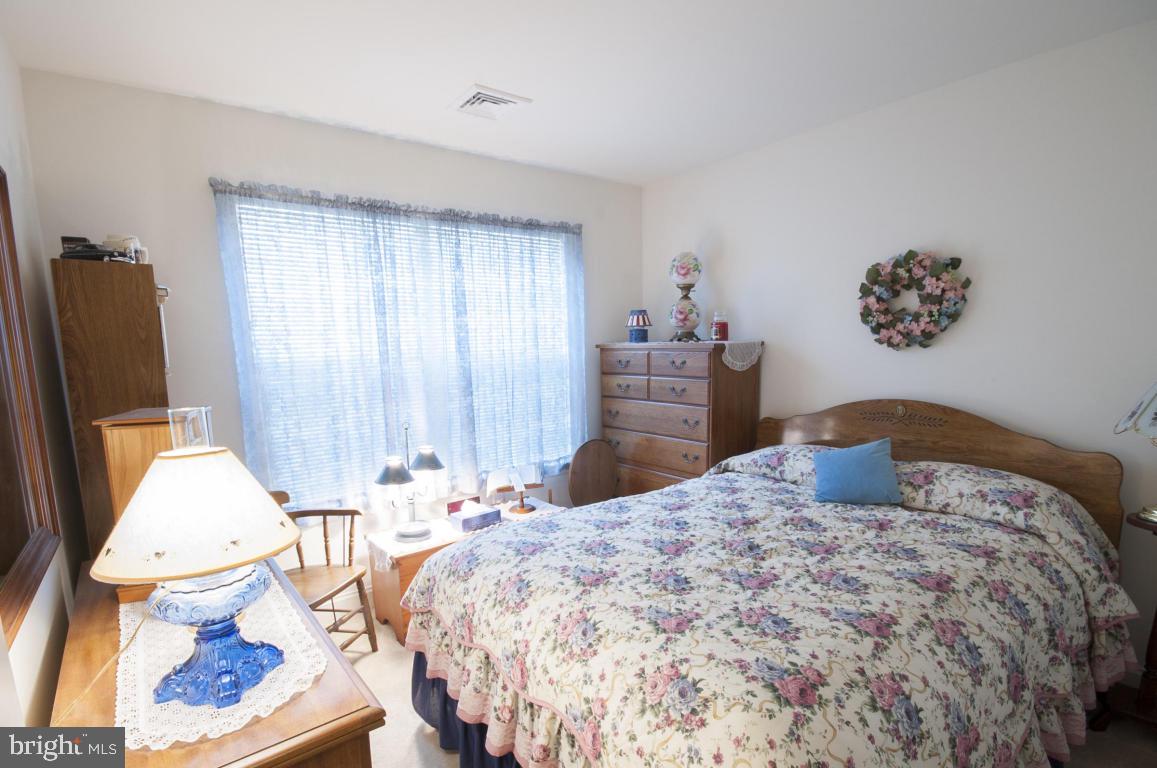 17 Waterleaf Road Lancaster, PA 17603 - Photo 16 of 20 Gallery Image 16