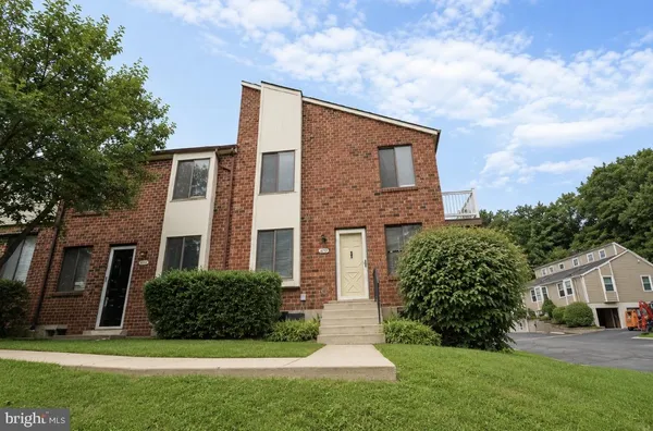 $239,900 | 6618 Hilltop Drive, Unit 250, Brookhaven, PA 19015