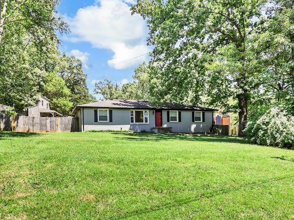 4537 Louise Creek Road Cunningham, TN 37052 - Photo 7 of 70