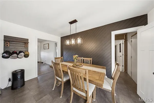 $289,900 | 18374 Highway 185, Potosi, MO 63664