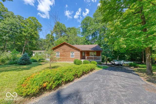 $384,900 | 8157 Center Lake Road, Nineveh, IN 46164