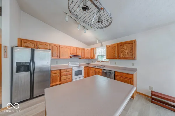 $369,900 | 8157 Center Lake Road, Nineveh, IN 46164