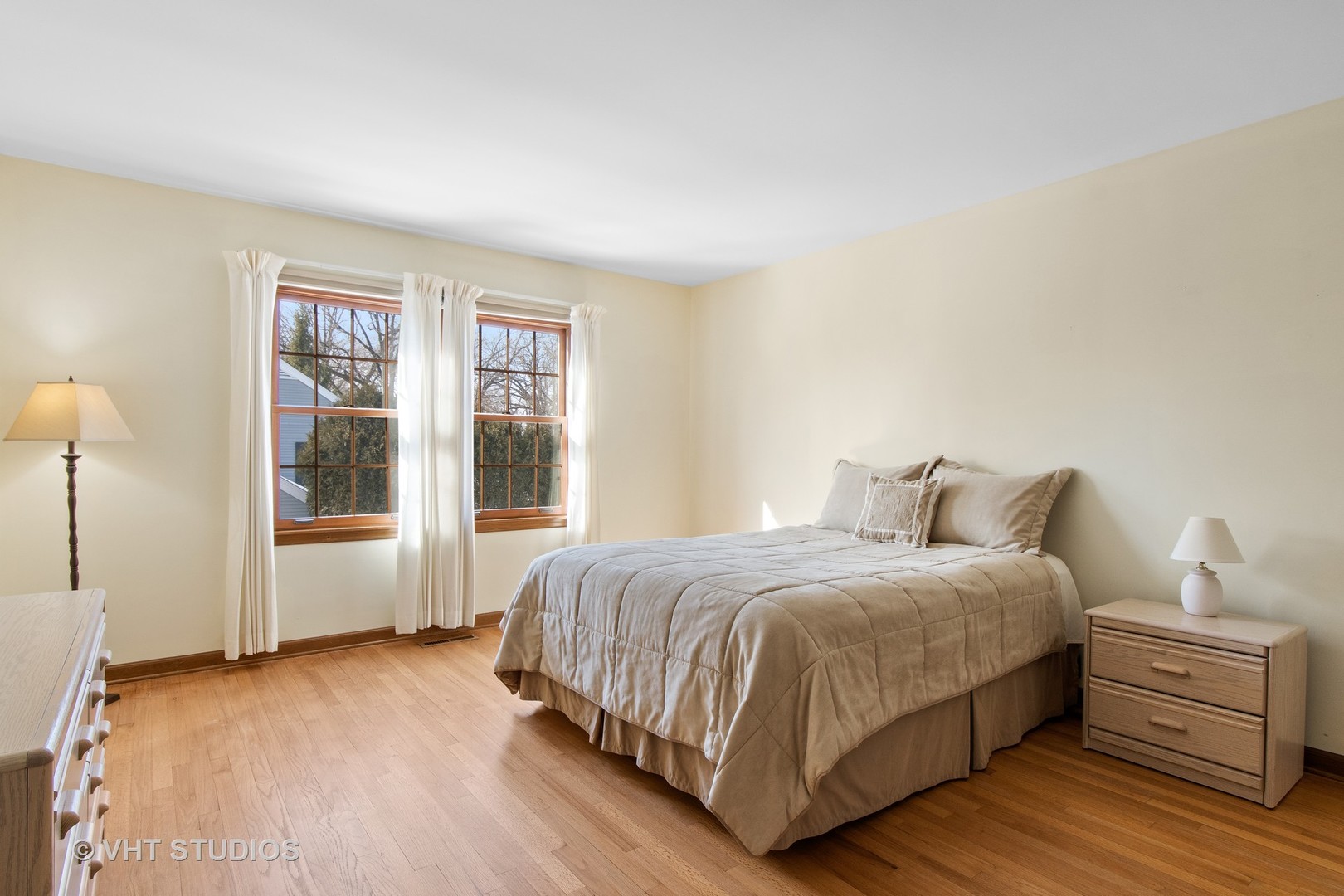 1223 Inverlieth Road Lake Forest, IL 60045 - Photo 14 of 17