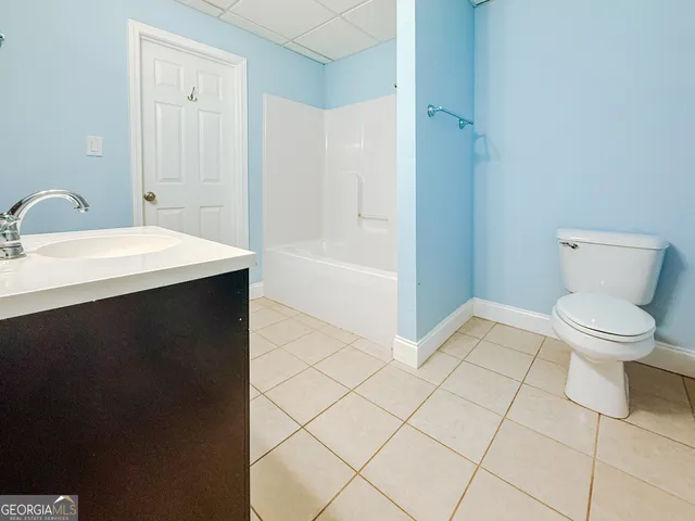 a view of empty room