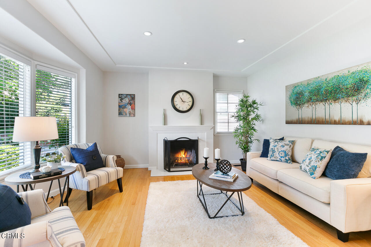 982 Athens Street Altadena, CA 91001 - Photo 3 of 25