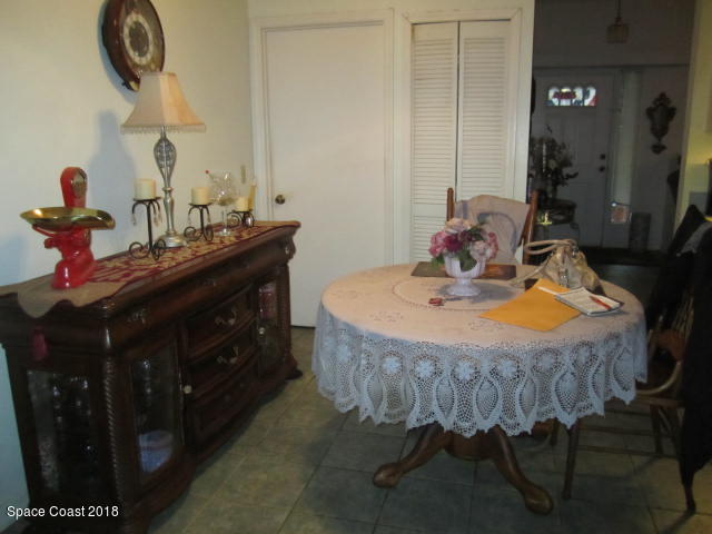 930 Degroodt Road Southwest Palm Bay, FL 32908 - Photo 11 of 29 Kitchen Nook