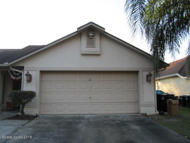 930 Degroodt Road Southwest Palm Bay, FL 32908 - Photo 20 of 29 2 Car Garage