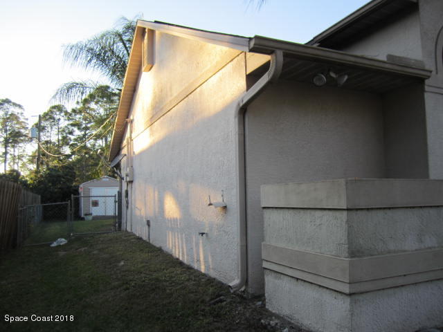930 Degroodt Road Southwest Palm Bay, FL 32908 - Photo 22 of 29 Side View