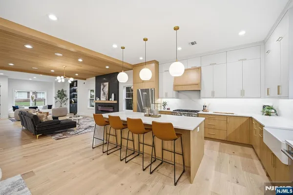 $2,350,000 | 41 Orchard Road, Florham Park, NJ 07932