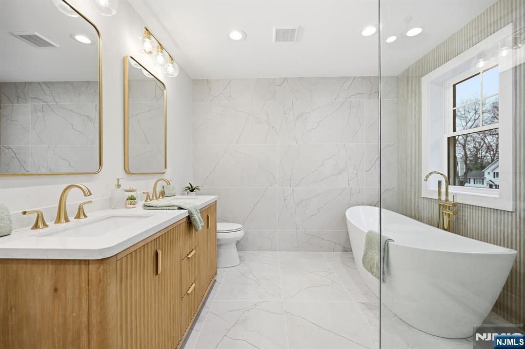 41 Orchard Road Florham Park, NJ 07932 - Photo 25 of 43