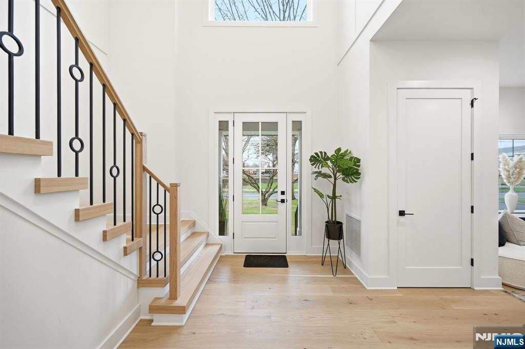 41 Orchard Road Florham Park, NJ 07932 - Photo 3 of 43