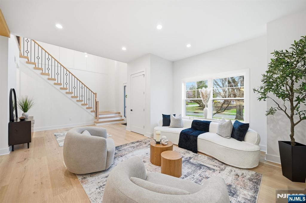 41 Orchard Road Florham Park, NJ 07932 - Photo 6 of 43