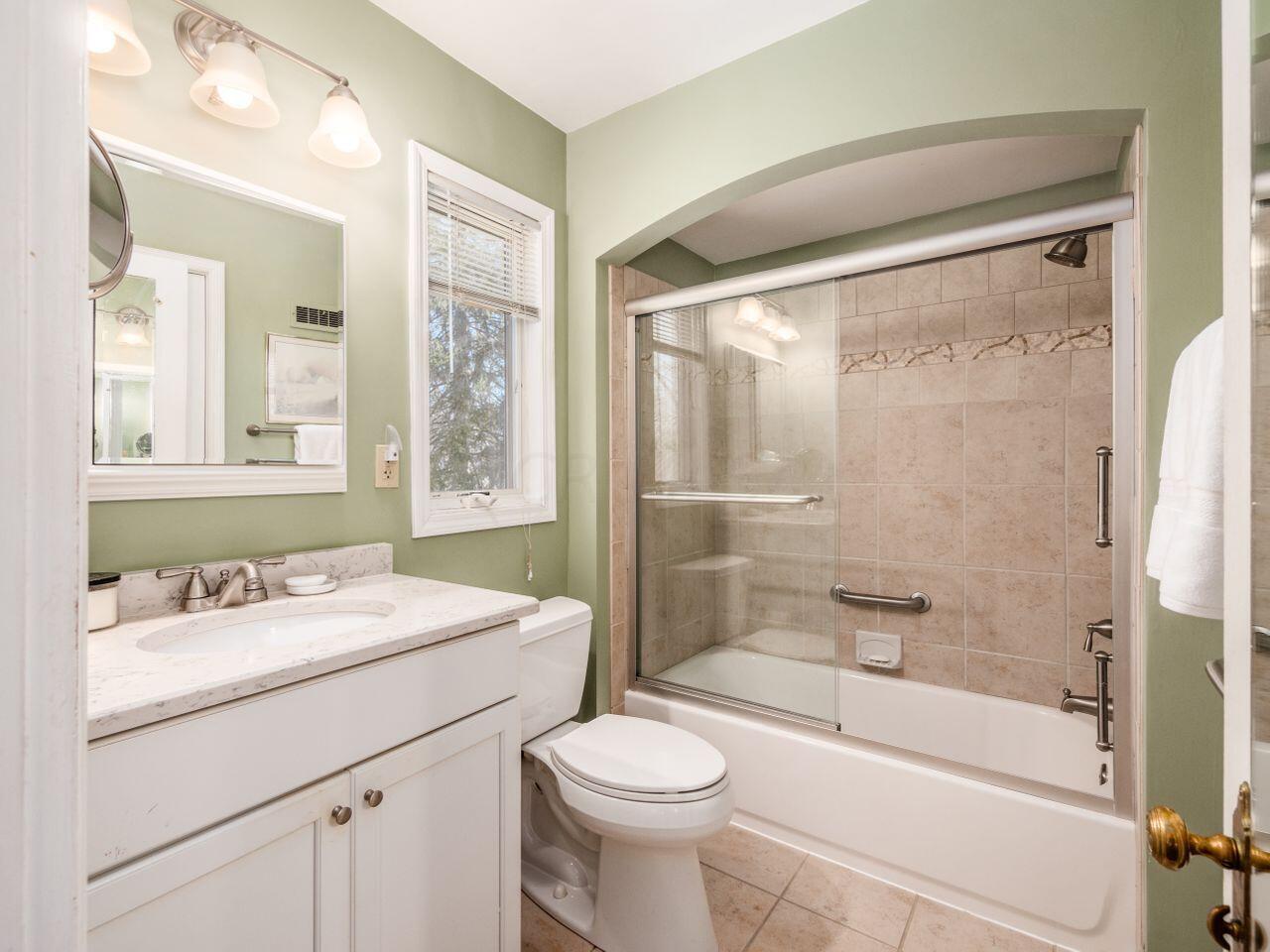 2620 Berwyn Road Columbus, OH 43221 - Photo 31 of 39 A_2620_Berwyn_081a