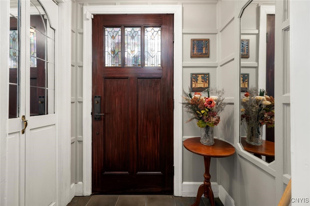 100 Ambergate Road DeWitt, NY 13214 - Photo 5 of 46