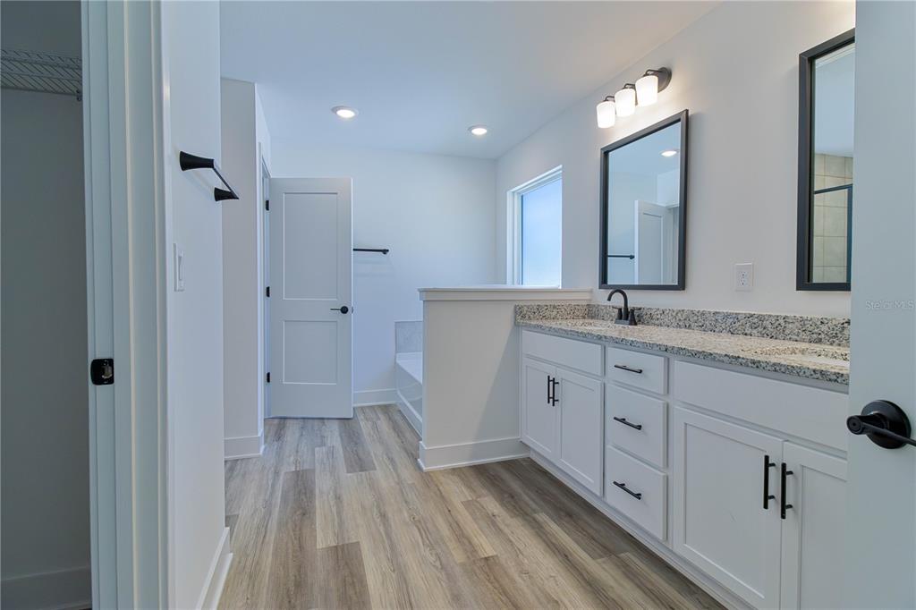 17766 Northwest 168th Road Alachua, FL 32615 - Photo 14 of 77
