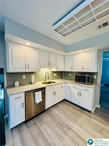 $515,000 | 336 Nazareth Drive, Nazareth, PA 18064