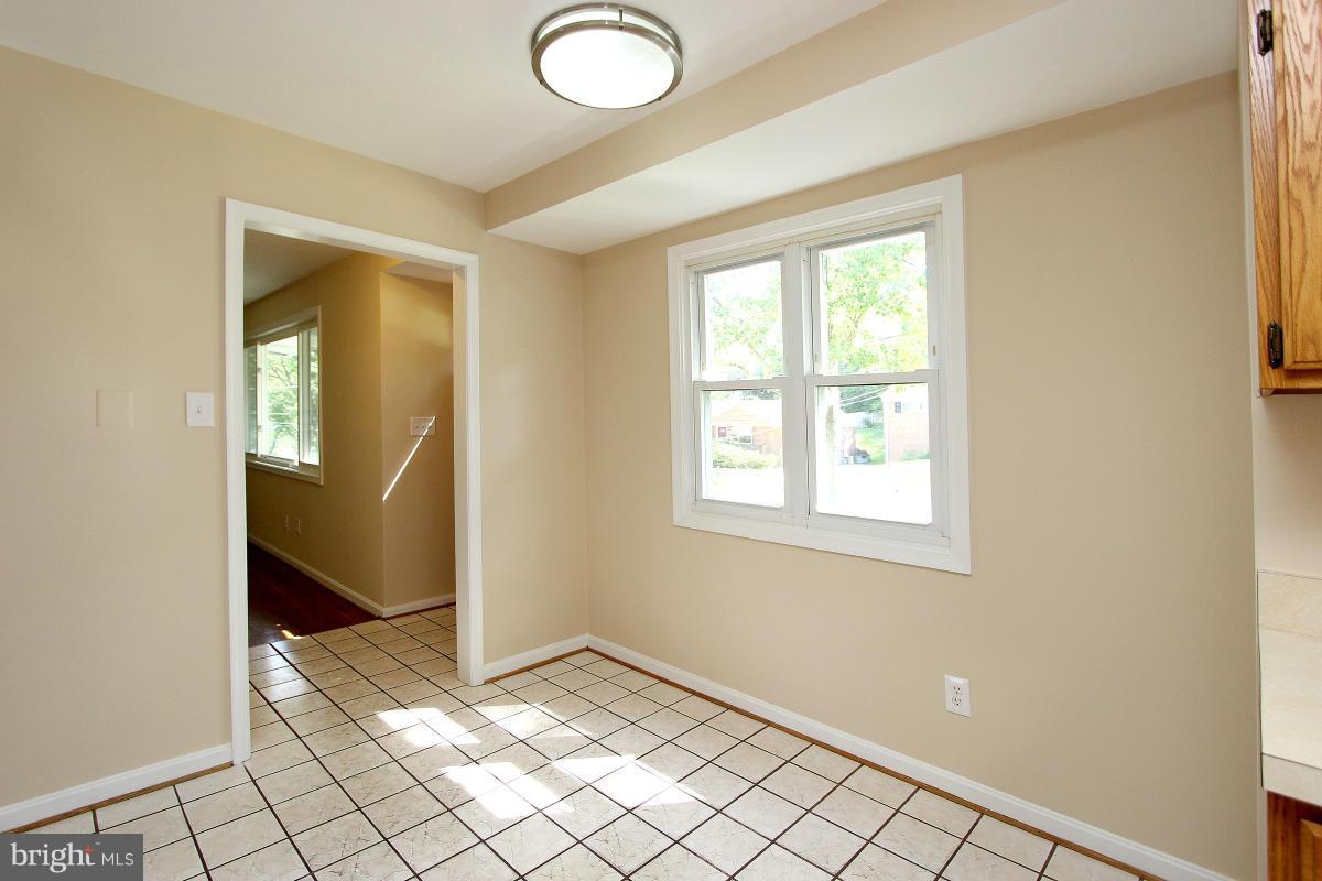 11410 Sherrie Lane Silver Spring, MD 20902 - Photo 22 of 30 Kitchen