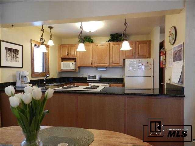 2560 Longthong Road, Unit 6 Steamboat Springs, CO 80487 - Photo 4 of 11 Gallery Image 4