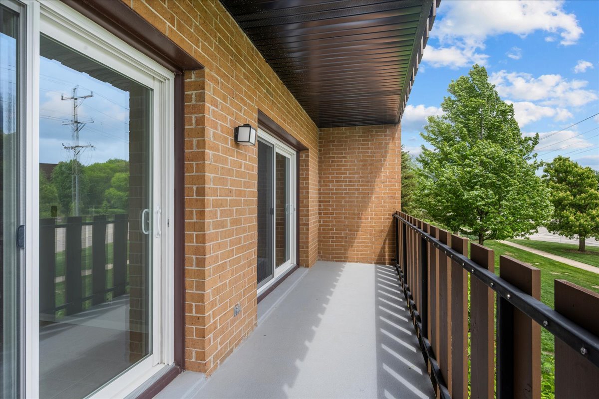 1795 Lake Cook Road, Unit 107 Highland Park, IL 60035 - Photo 22 of 26 a view of balcony