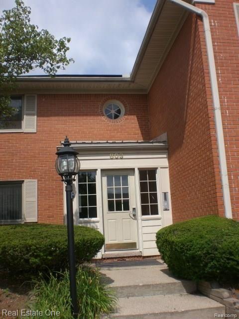 803 Plate Street, Unit 201 Rochester, MI 48307 - Photo 2 of 23