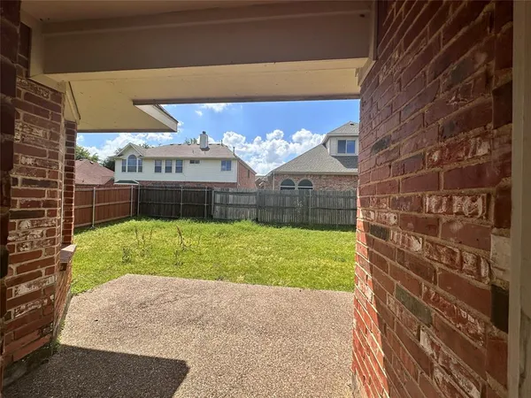 $2,700 | 4923 Screech Owl Lane, Grand Prairie, TX 75052