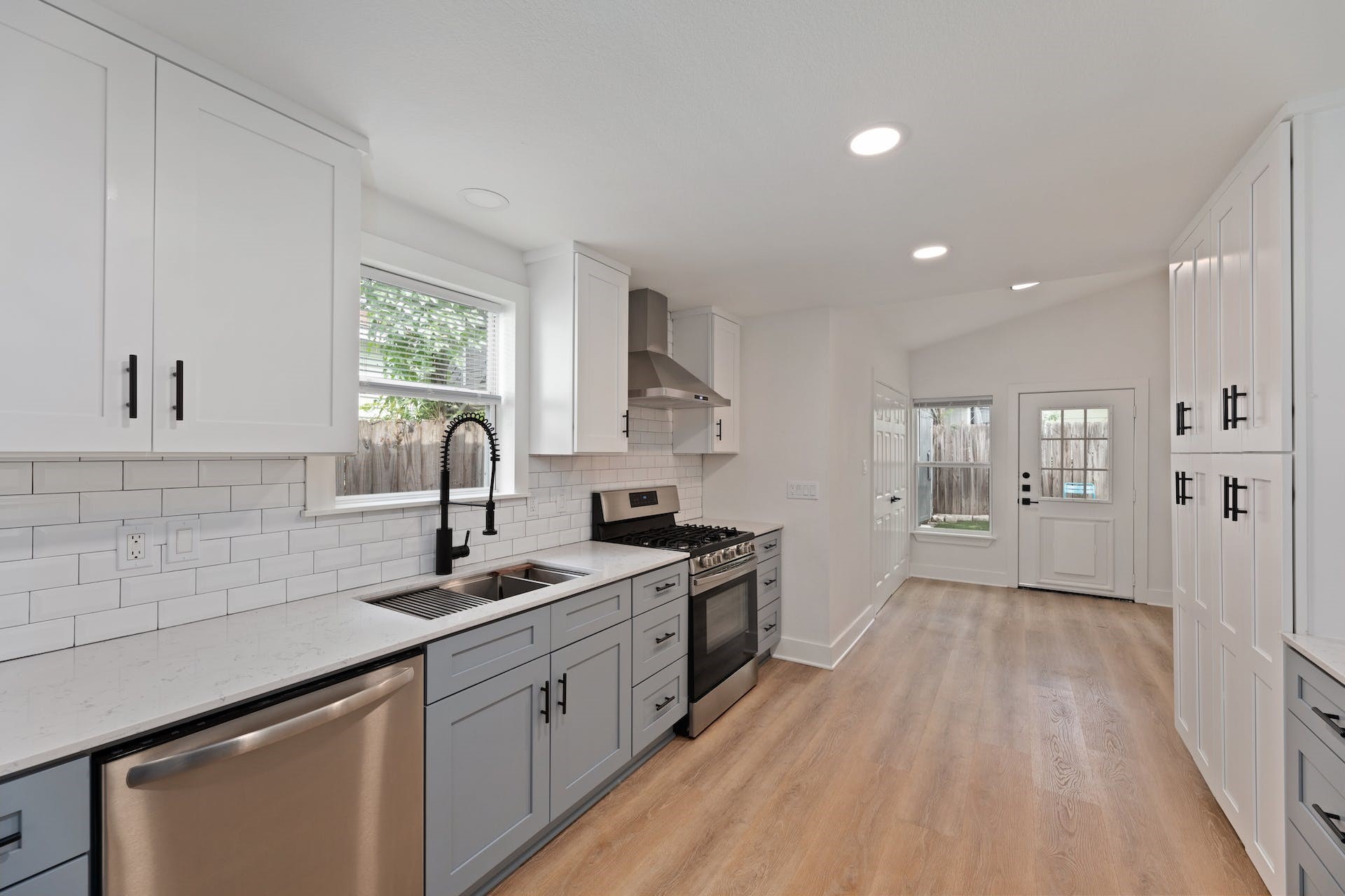 2208 Santa Rita Street Austin, TX 78702 - Photo 9 of 24