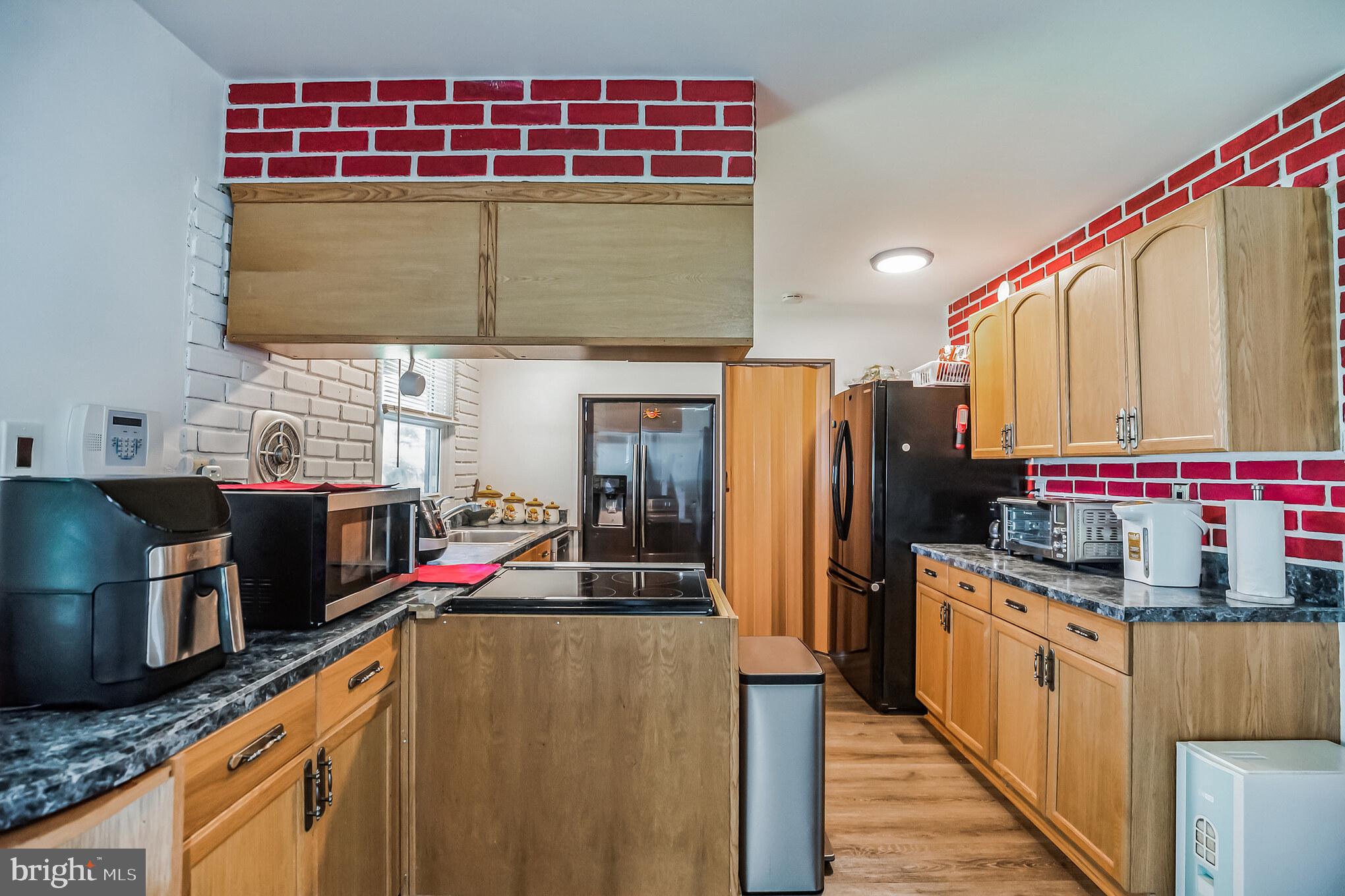 40 Maplewick Lane Willingboro, NJ 08046 - Photo 11 of 33 Kitchen