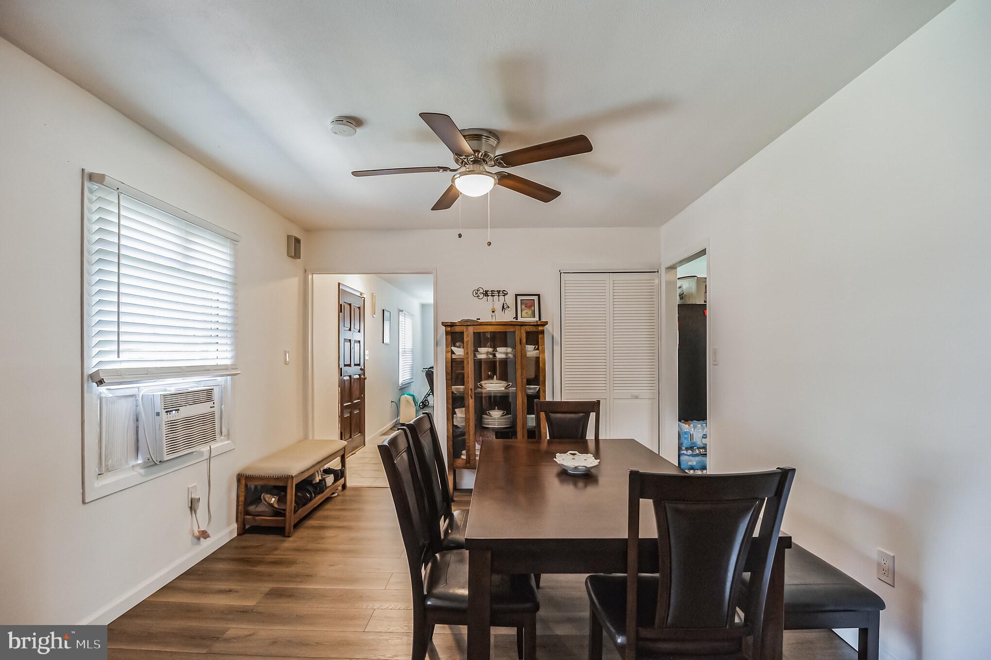 40 Maplewick Lane Willingboro, NJ 08046 - Photo 14 of 33 Dining Room