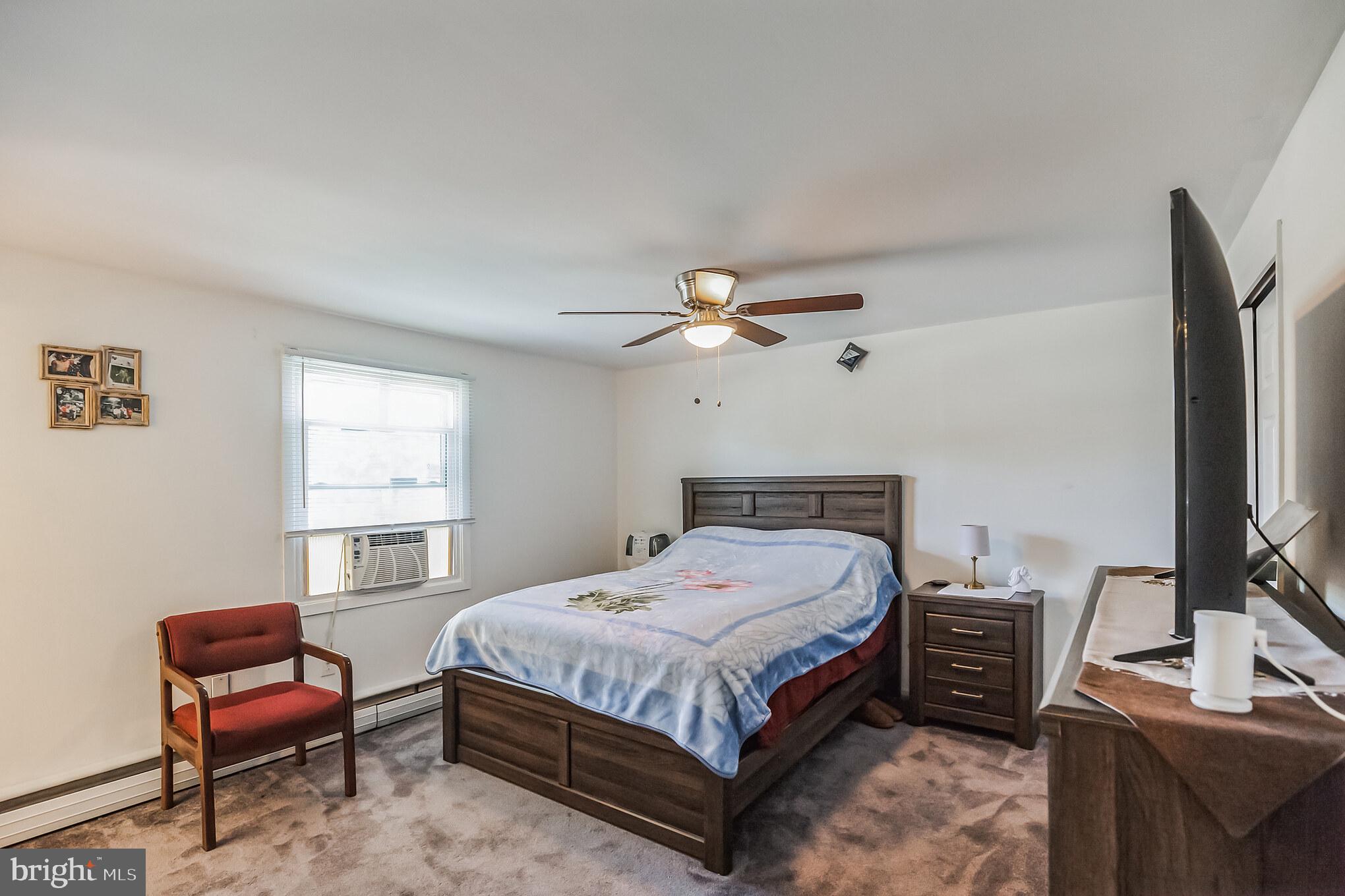 40 Maplewick Lane Willingboro, NJ 08046 - Photo 22 of 33 Primary Bedroom