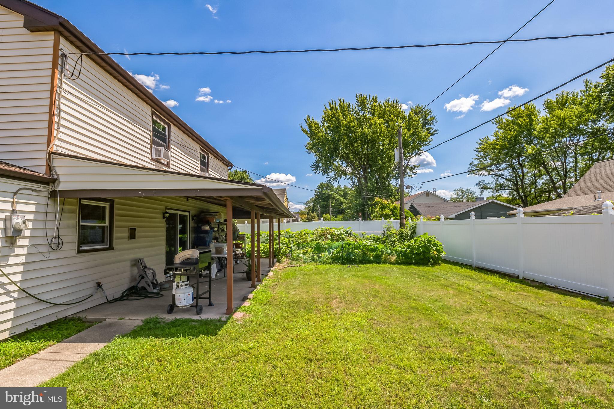 40 Maplewick Lane Willingboro, NJ 08046 - Photo 32 of 33 Backyard with new Fencing