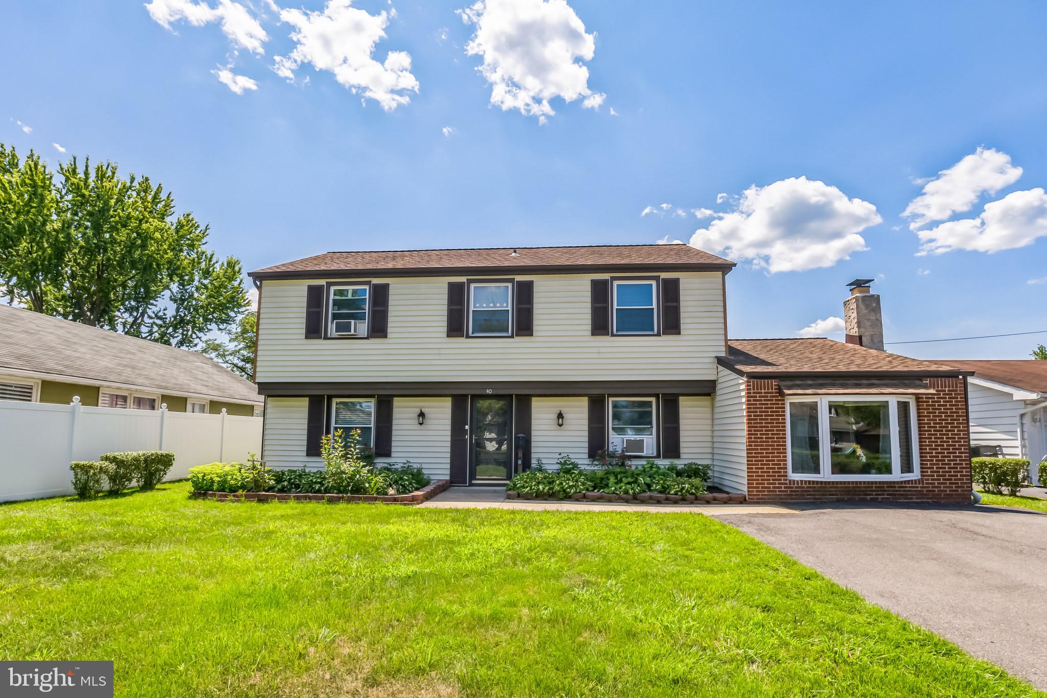 40 Maplewick Lane Willingboro, NJ 08046 - Photo 4 of 33 Front of House