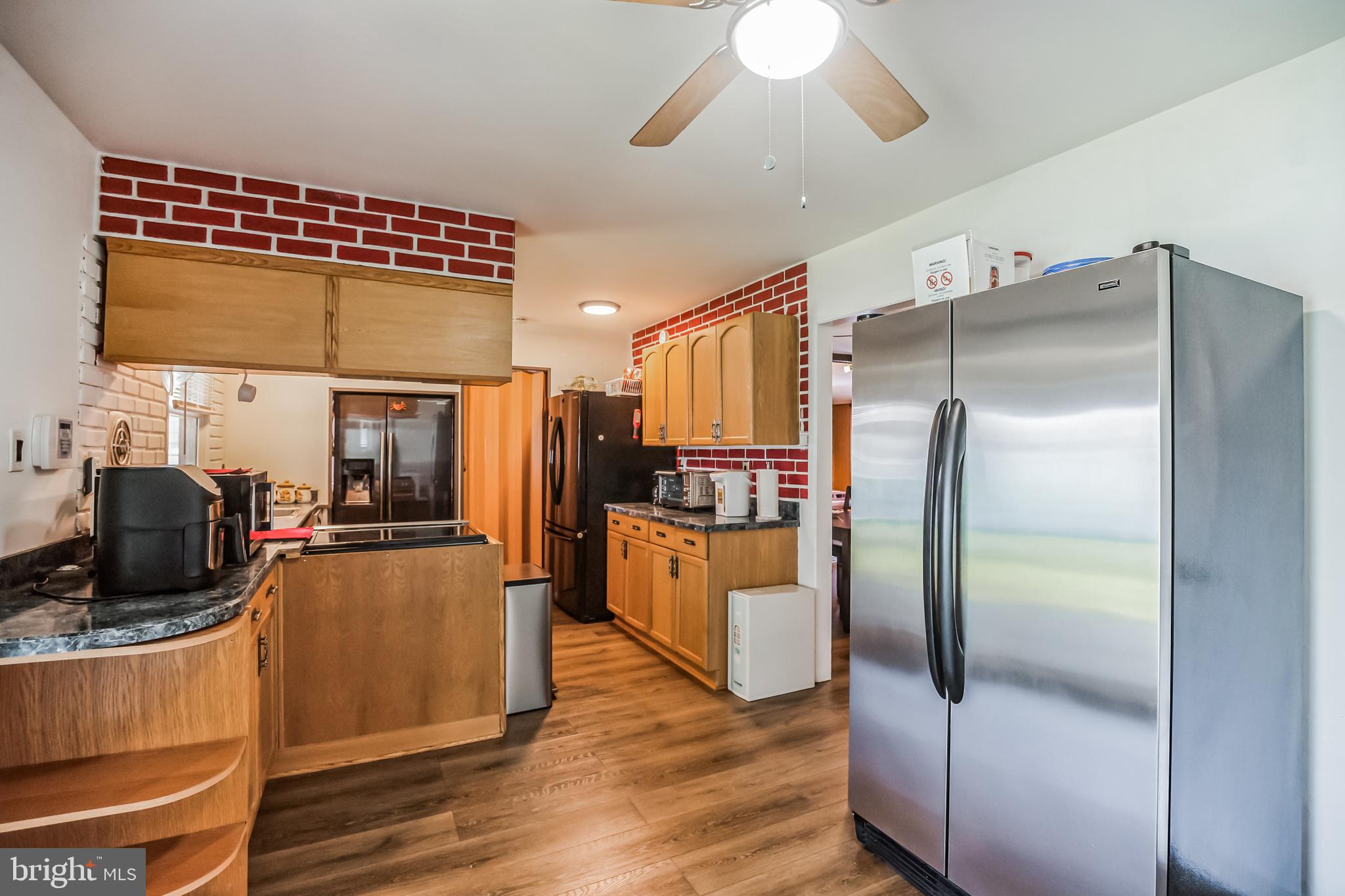 40 Maplewick Lane Willingboro, NJ 08046 - Photo 6 of 33 Kitchen with Stainless Steel Refrigerator