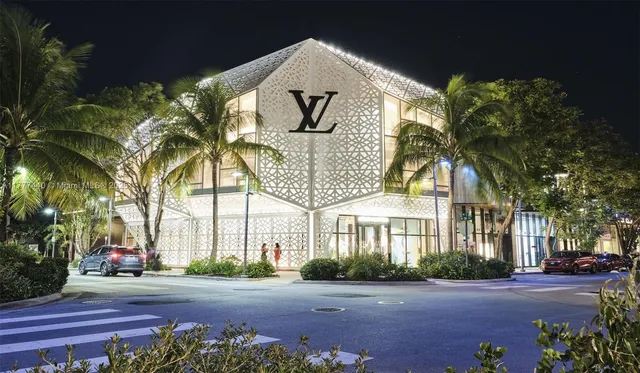 $2,120,000 | 412 Northwest 47th Street, Miami, FL 33127