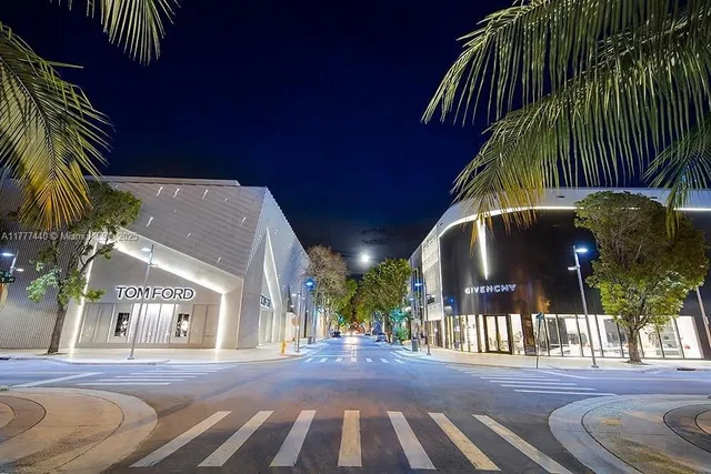 $2,120,000 | 412 Northwest 47th Street, Miami, FL 33127