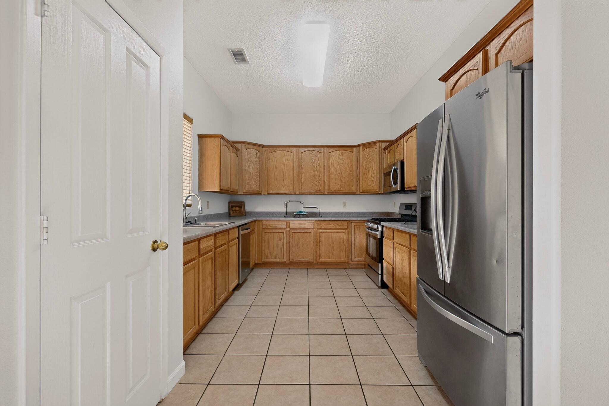 401 Minturn Loop Rio Rancho, NM 87124 - Photo 17 of 50 Gallery Image 17