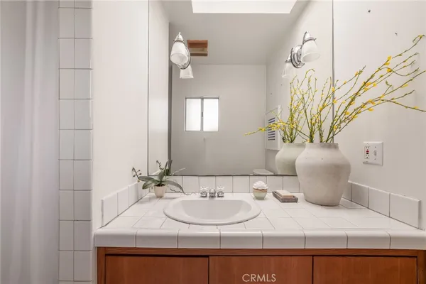 $2,495,000 | 3746 Ocean View Avenue, Los Angeles, CA 90066