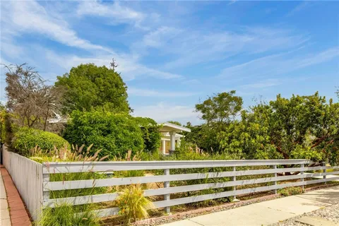 $2,495,000 | 3746 Ocean View Avenue, Los Angeles, CA 90066