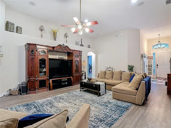 $569,995 | 311 Golden Elm Drive, Seffner, FL 33584