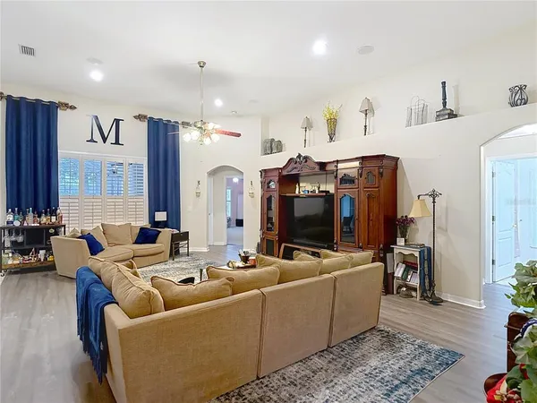 $569,995 | 311 Golden Elm Drive, Seffner, FL 33584