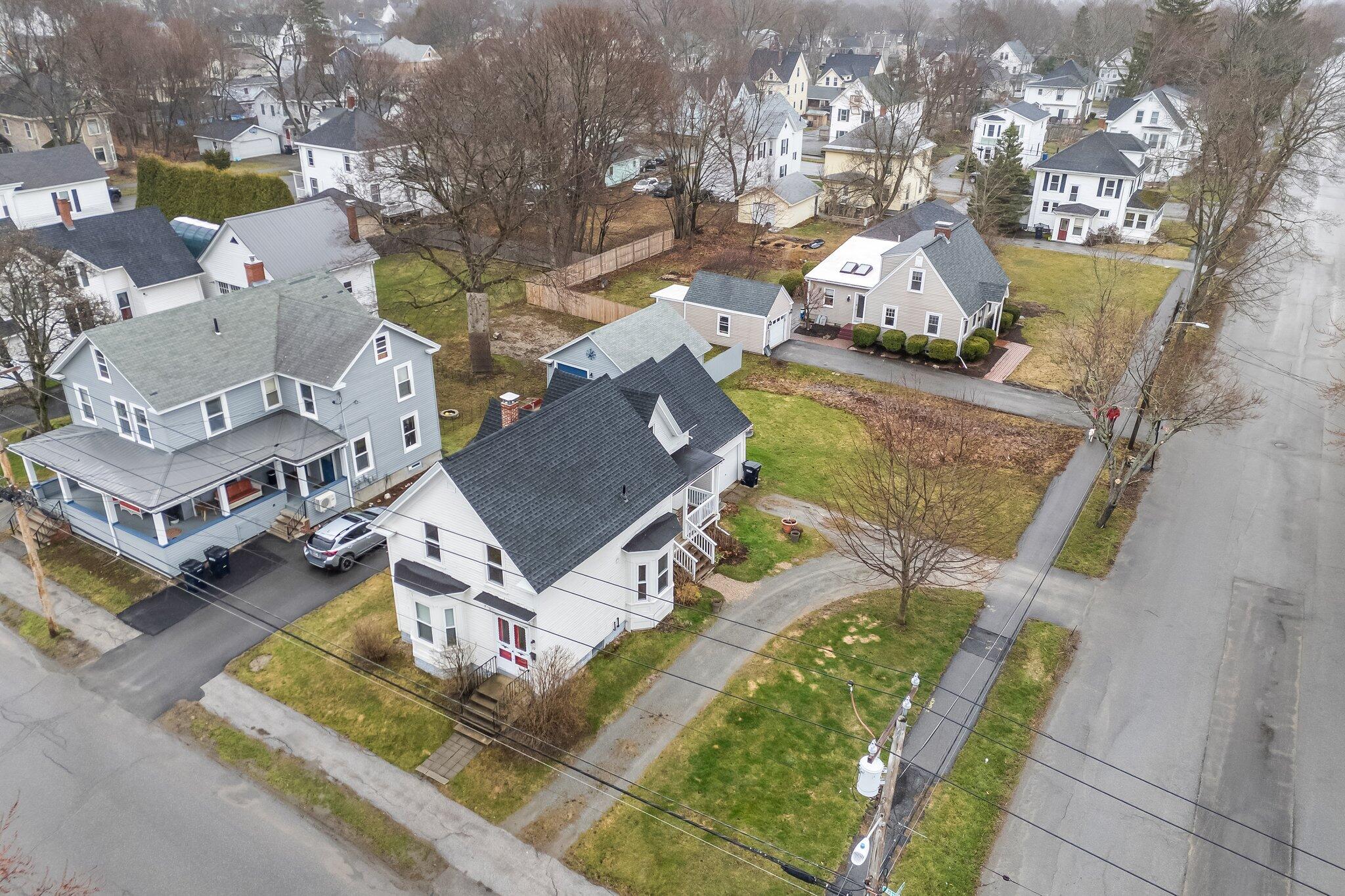 32 Webster Avenue Bangor, ME 04401 - Photo 3 of 55 3-web-or-mls-32-webster-ave