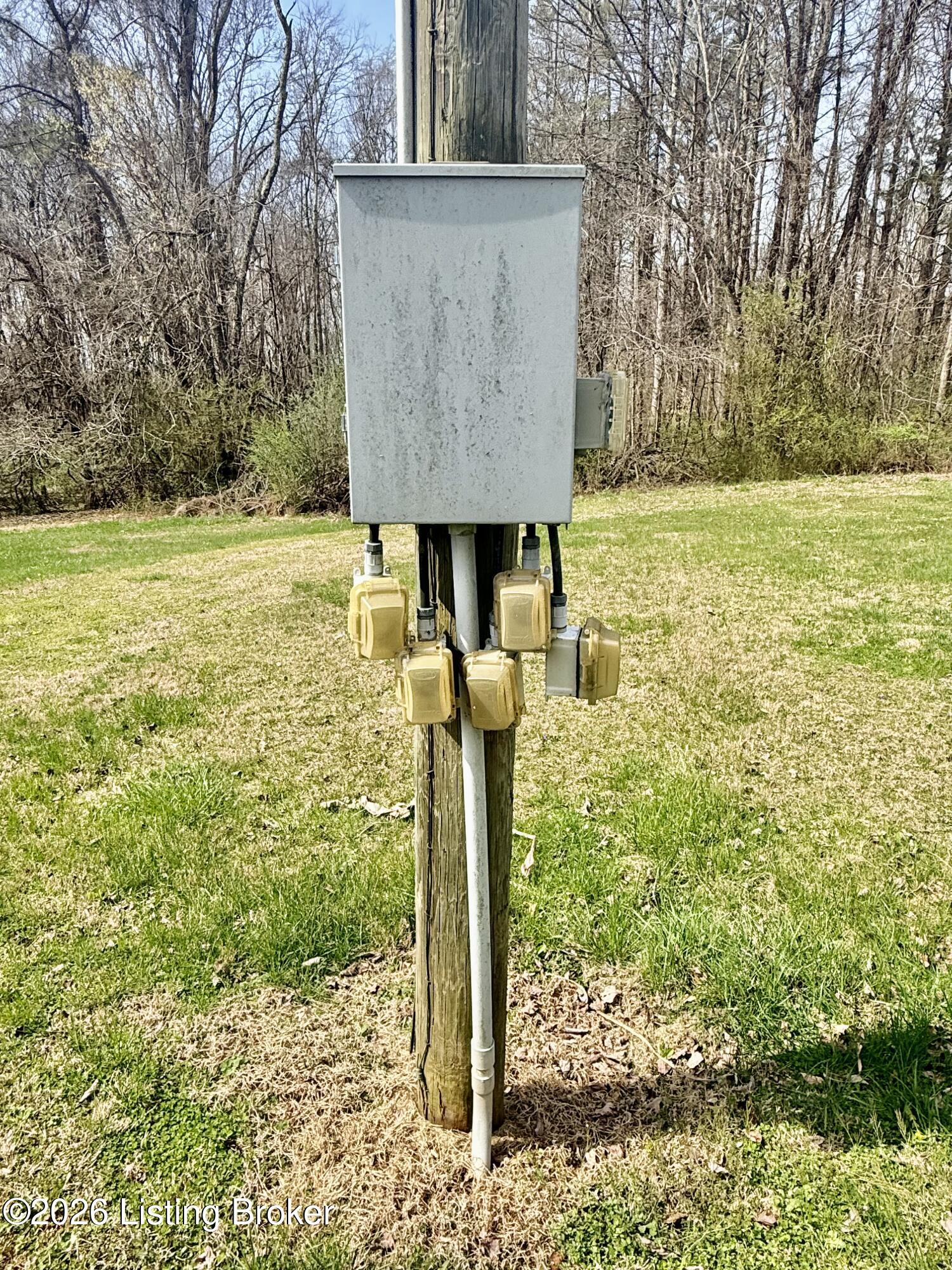 169 Braxton Road Jamestown, KY 42629 - Photo 16 of 20 Extra outlet for camping